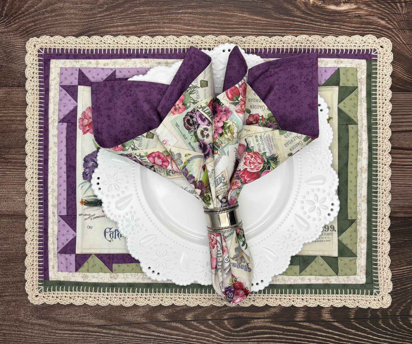 Vintage Lace Placemat and Napkin Set Pattern