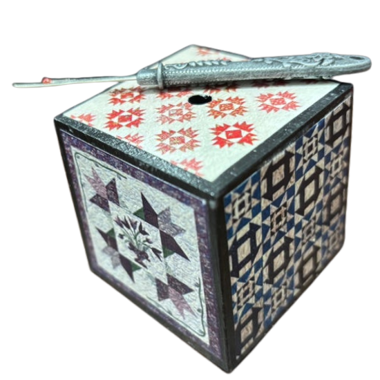 Seam Ripper Holder Wooden Quilt Cube